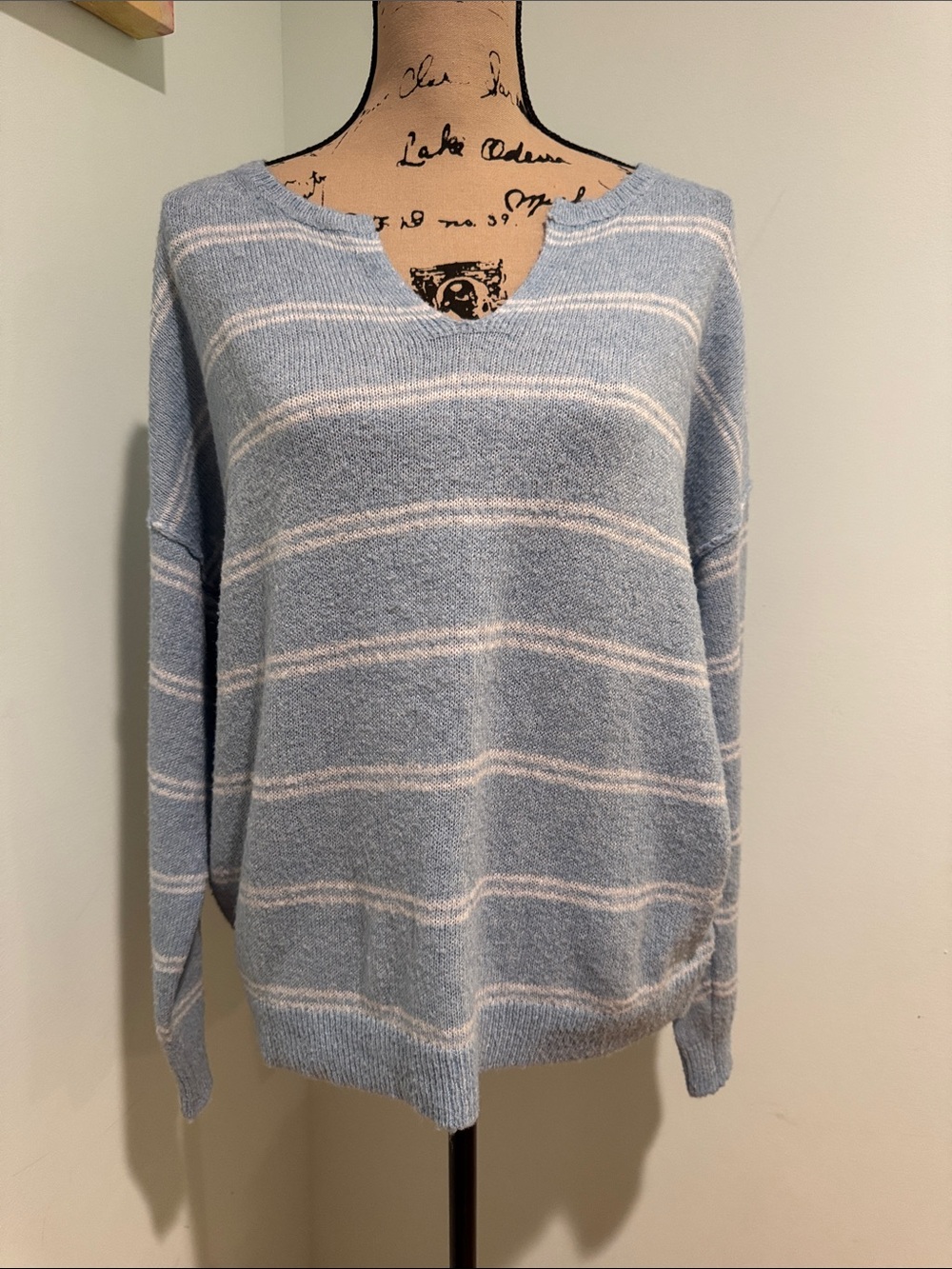 American Eagle size medium Soft Blue Striped V-Neck Women's Sweater